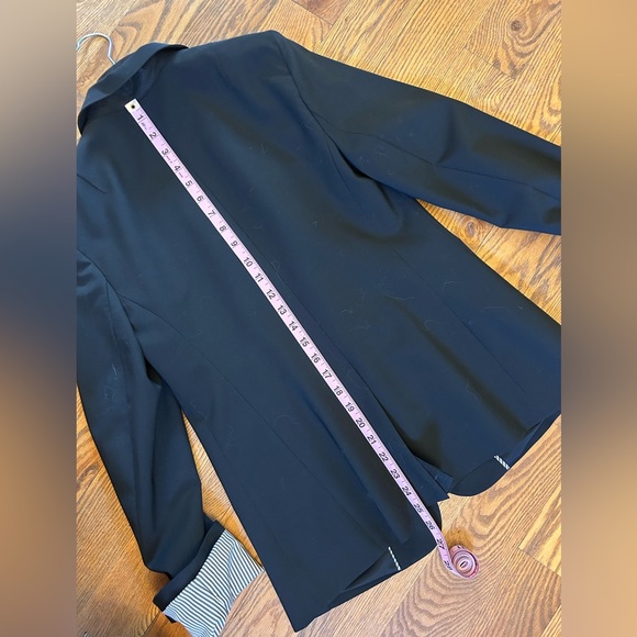Banana Republic Long and lean blazer, size 6 - Picture 12 of 12